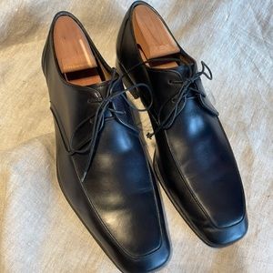 Salvatore Ferragamo dress shoes 8.5EE